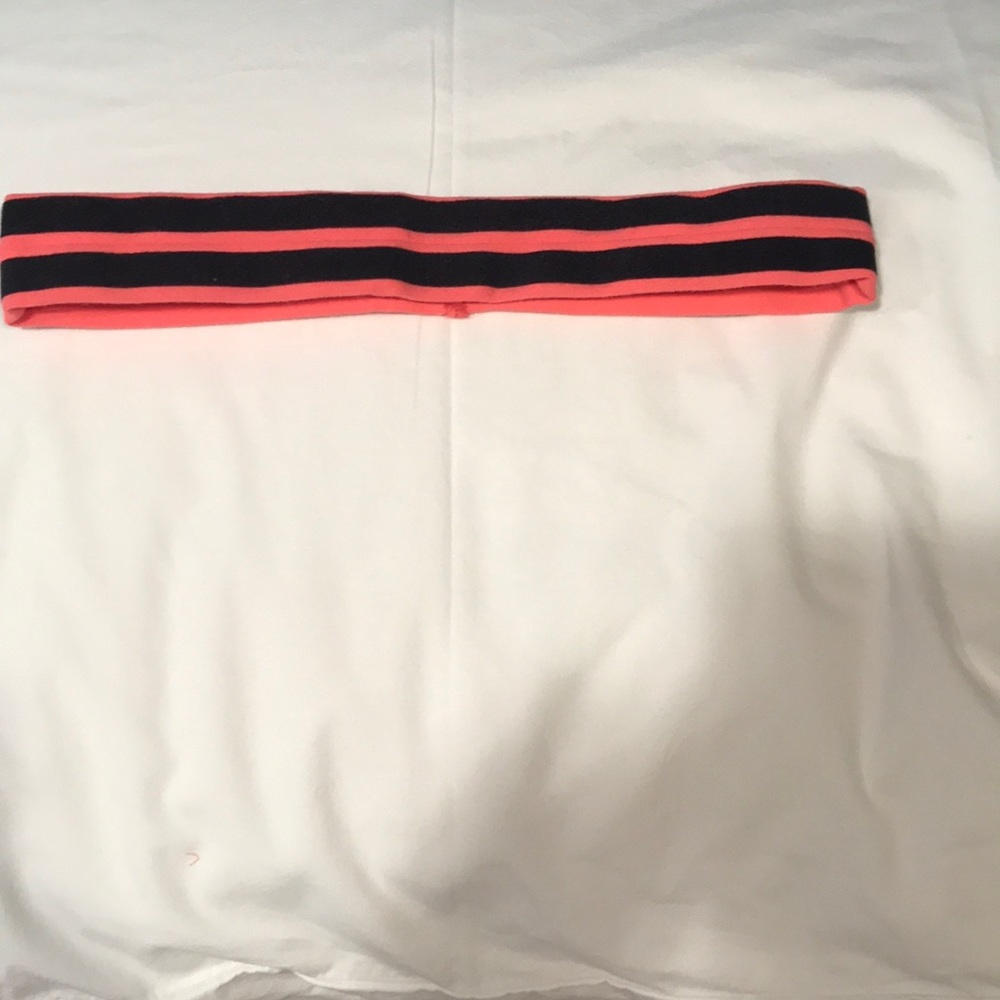 BUNDLE 3 lululemon headbands - Picture 5 of 7